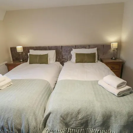 בית נופש Honeysuckle